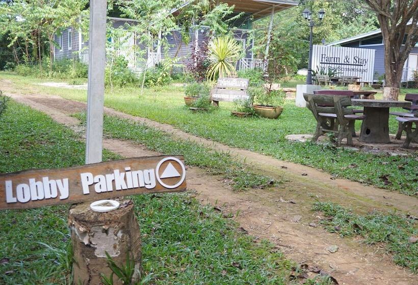 ホテル Sonseesaed Farm