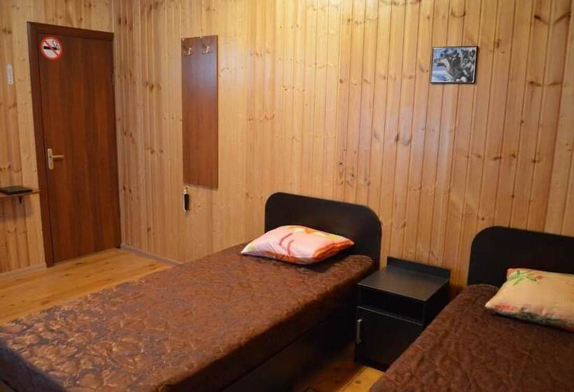 هتل Spasatel V Besedah