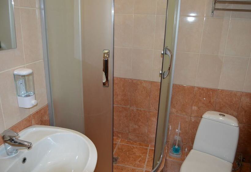 هتل Spasatel V Besedah