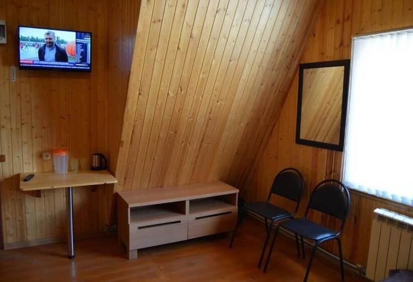 هتل Spasatel V Besedah