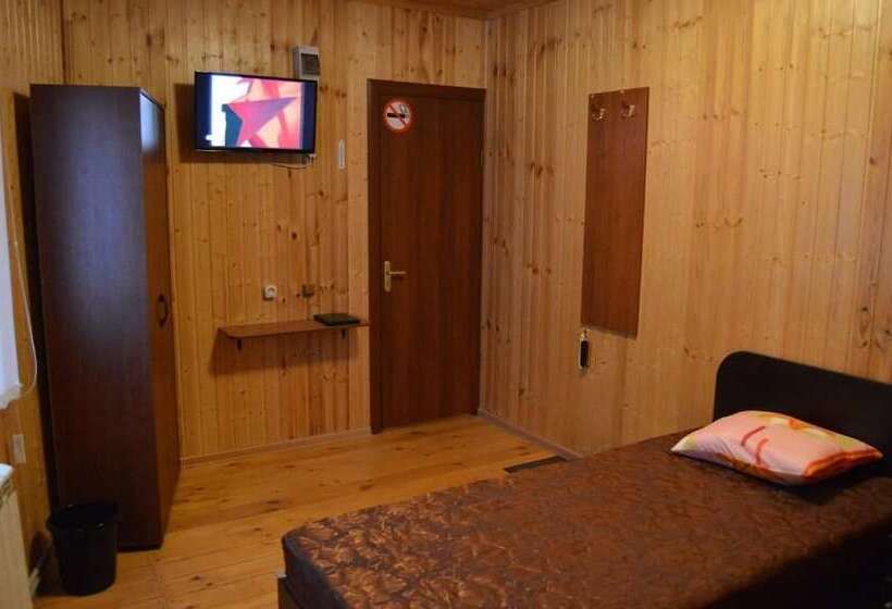 هتل Spasatel V Besedah