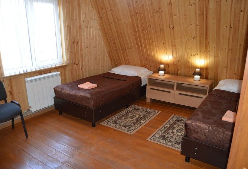 هتل Spasatel V Besedah