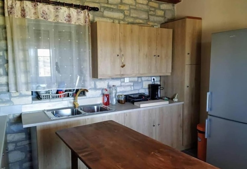 בית מלון כפרי Stone Maisonettes