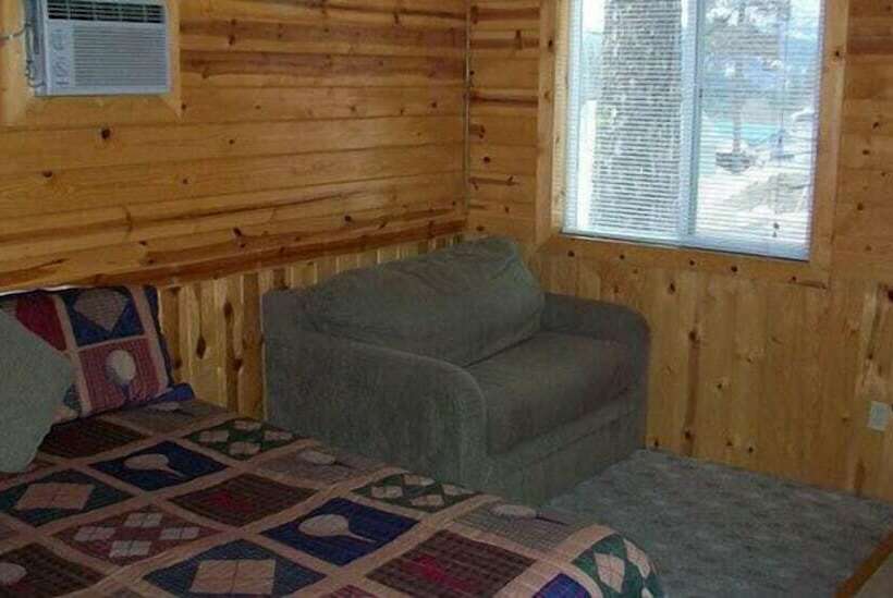 فندق Terrace Lakes Resort