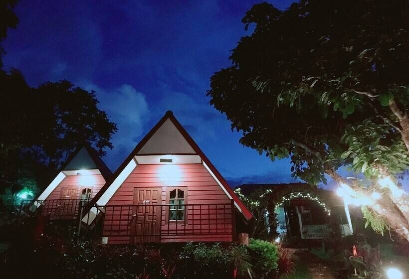 Отель Ukrist Farm Hill Resort