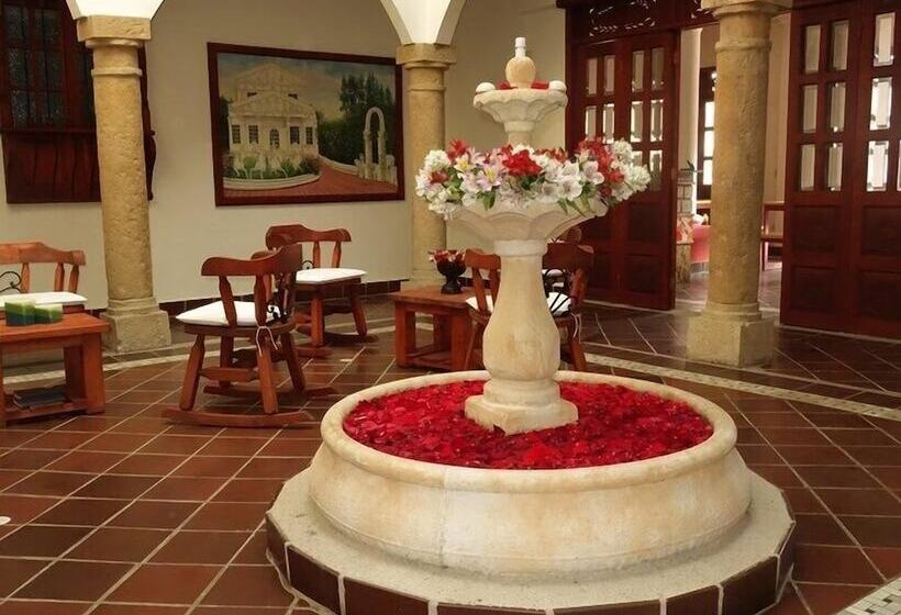 Отель Villa De Leyva Plaza