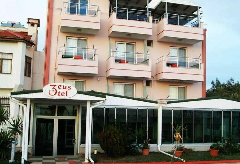 ホテル Zeus