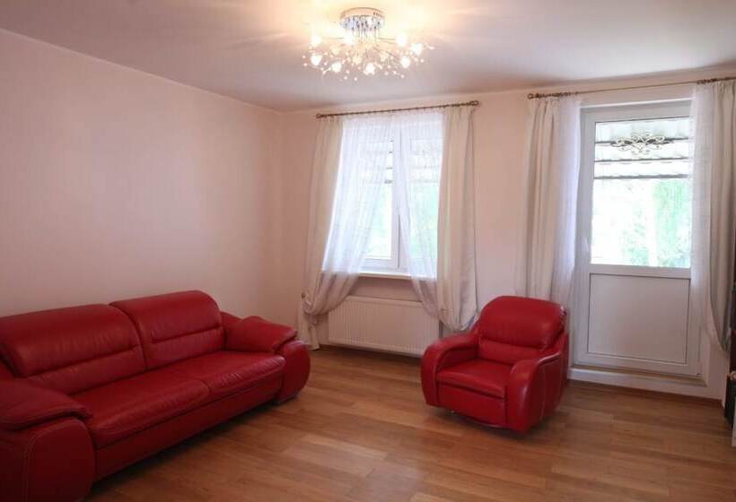 House On The Volga Zavidovo