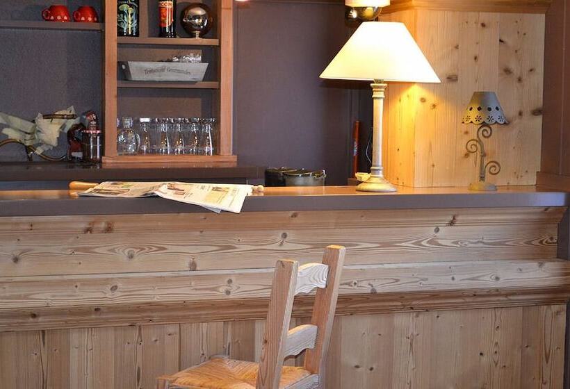 Hôtel Restaurant L Adray