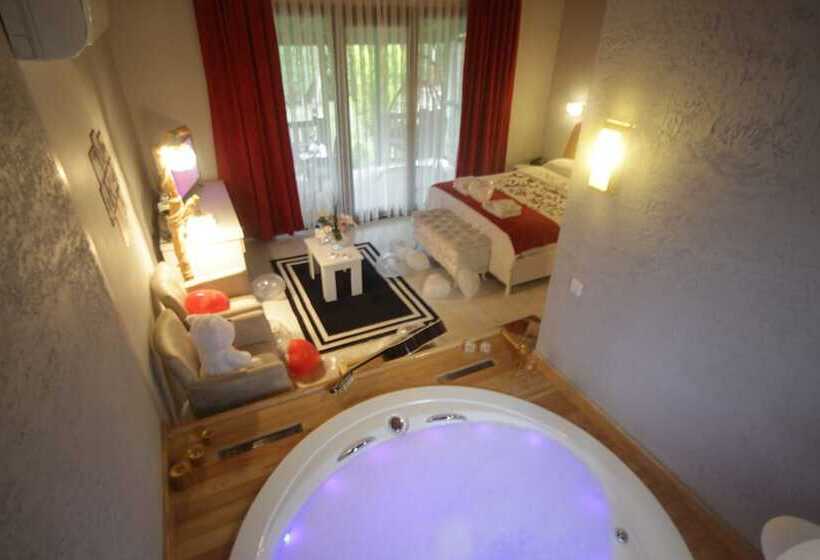 Kirkpinar Otantik Otel