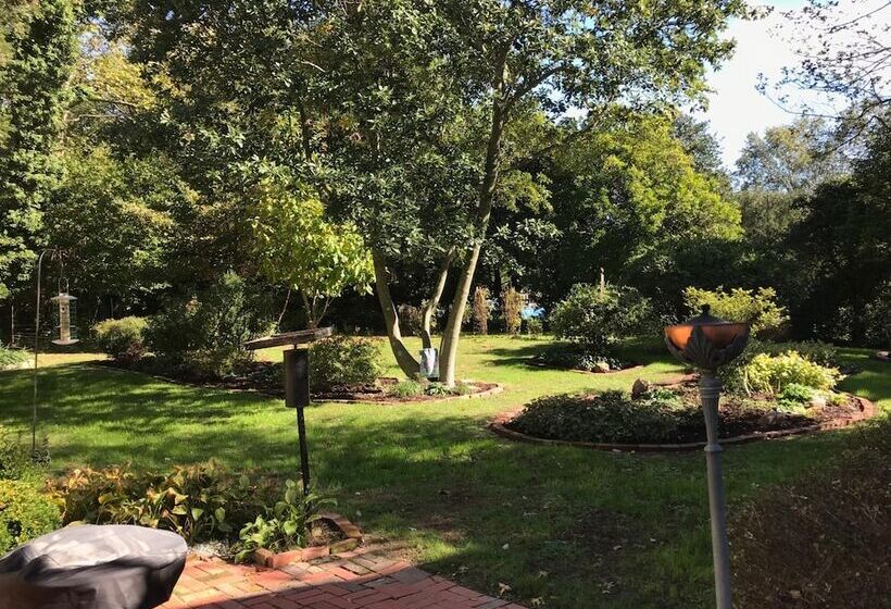 Miller Dunham House Bed & Breakfast