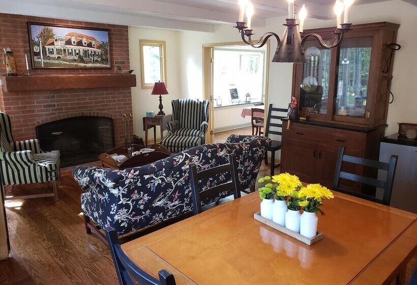 Miller Dunham House Bed & Breakfast