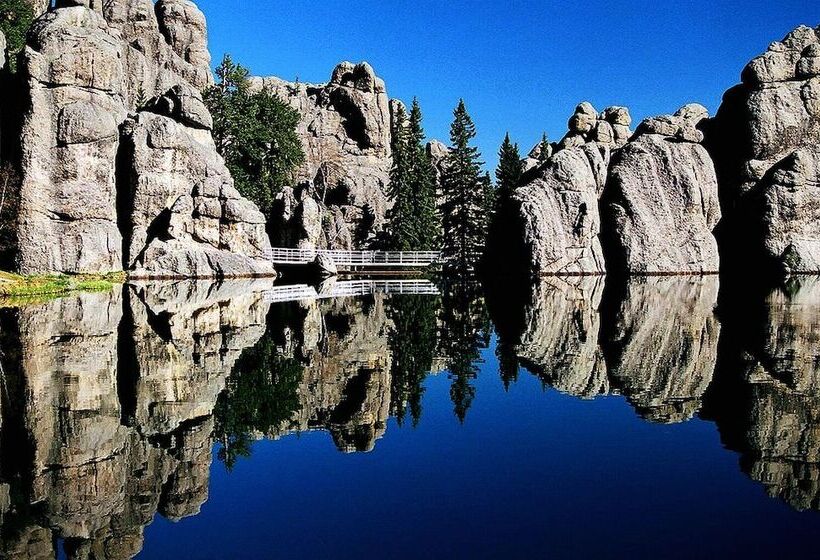 모텔 Rockerville Lodge & Cabins