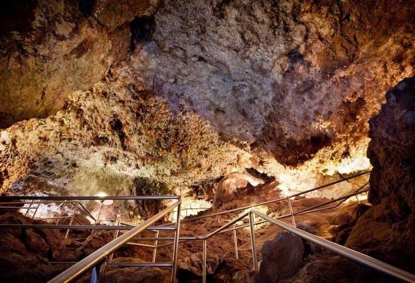 모텔 Rockerville Lodge & Cabins