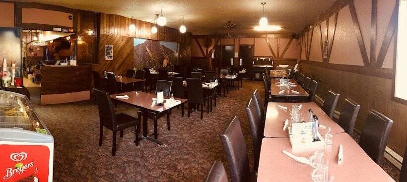 汽车旅馆  Sharptail Motor