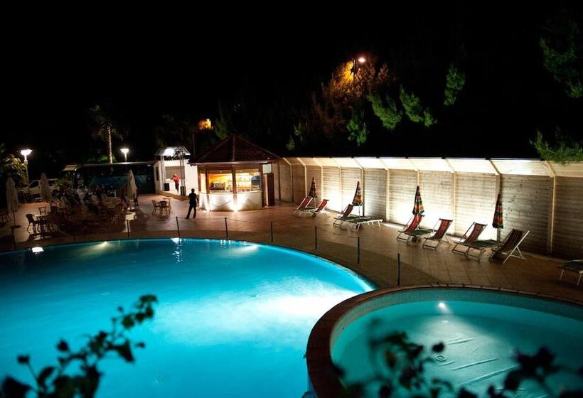Oasiclub Hotel   Appartamenti