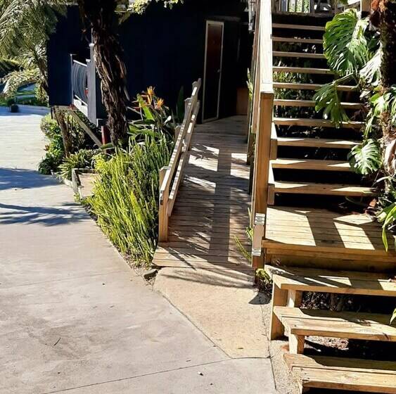 Ohiwa Beach Apartments Motel