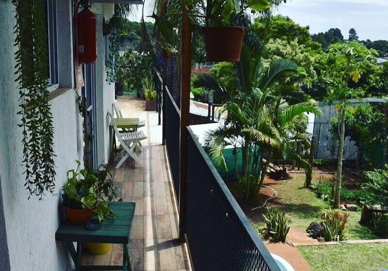 Пансион Ambar House Apart