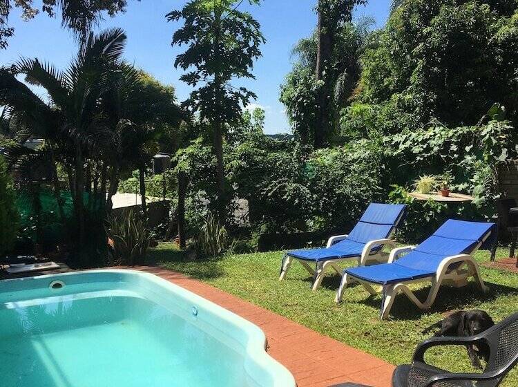 Пансион Ambar House Apart