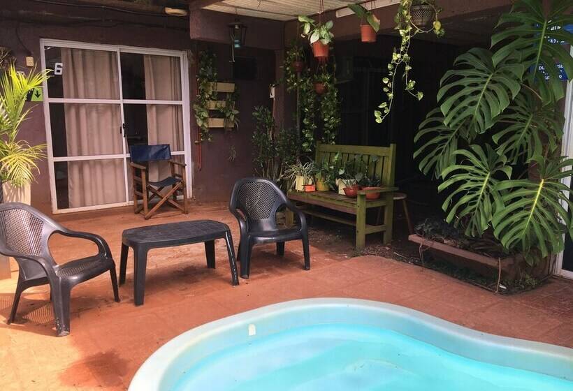 Пансион Ambar House Apart