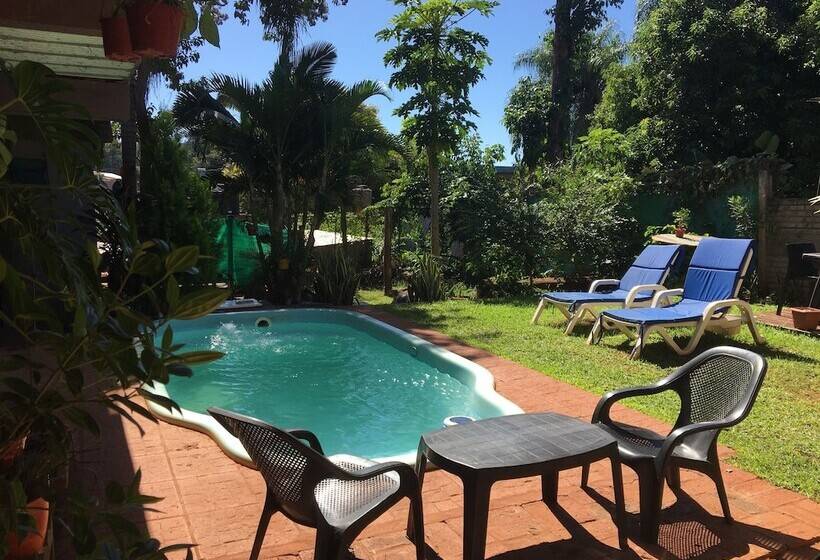 Пансион Ambar House Apart