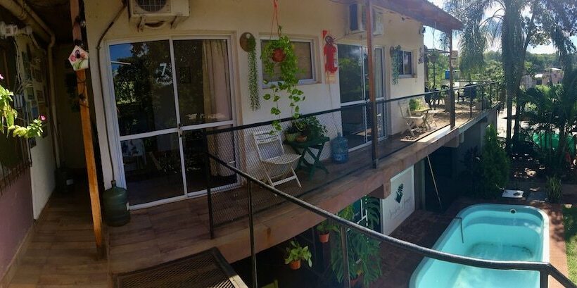 Пансион Ambar House Apart