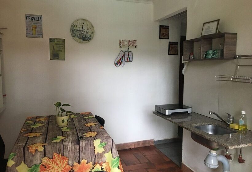 Пансион Ambar House Apart