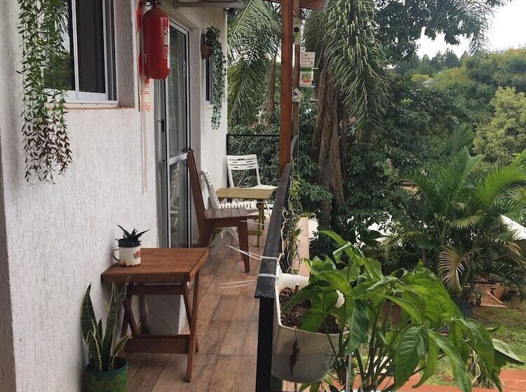 Пансион Ambar House Apart