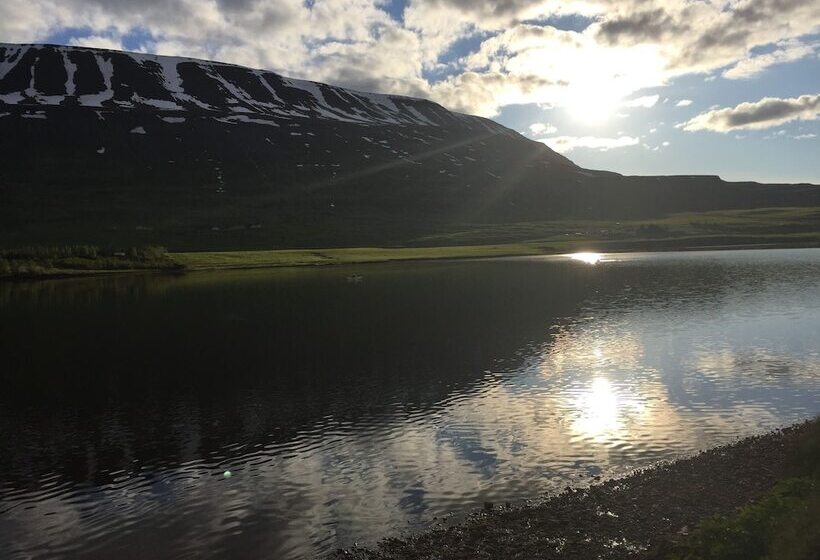 پانسیون Arnarnes Paradis