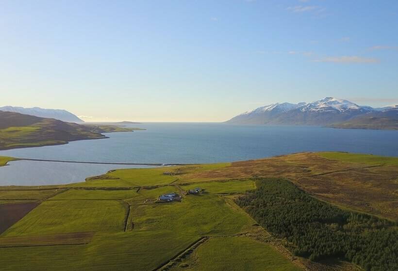 پانسیون Arnarnes Paradis