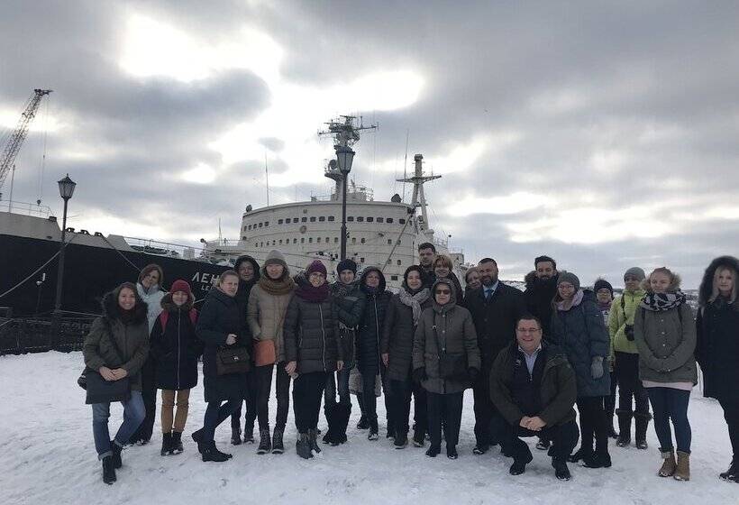 膳宿费 Aurora Village Murmansk