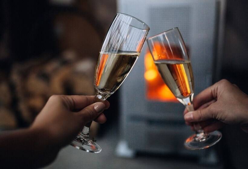 膳宿费 Aurora Village Murmansk