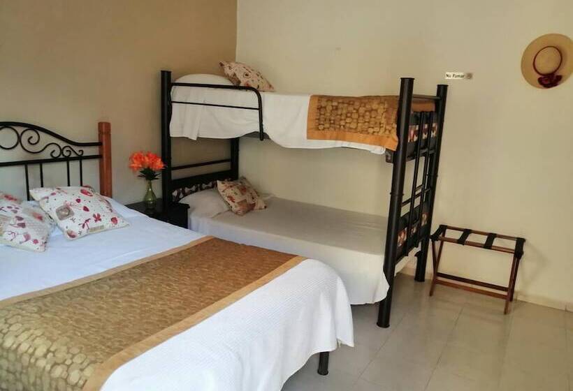 ペンション Casa De Ana