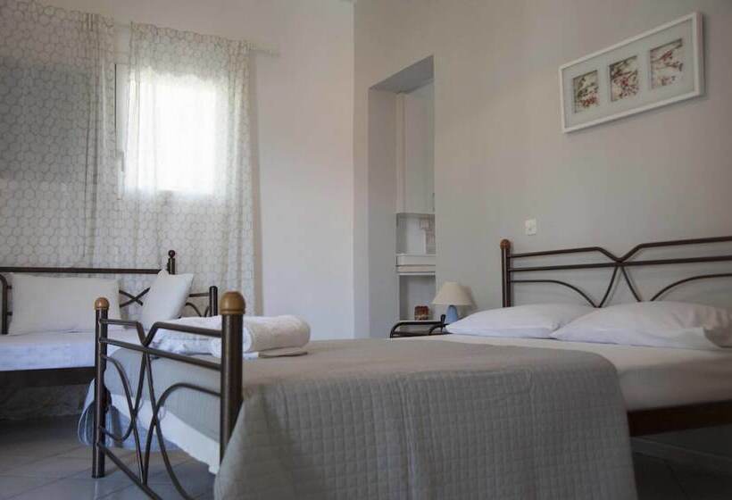 פנסיון Filia Rooms & Apartments