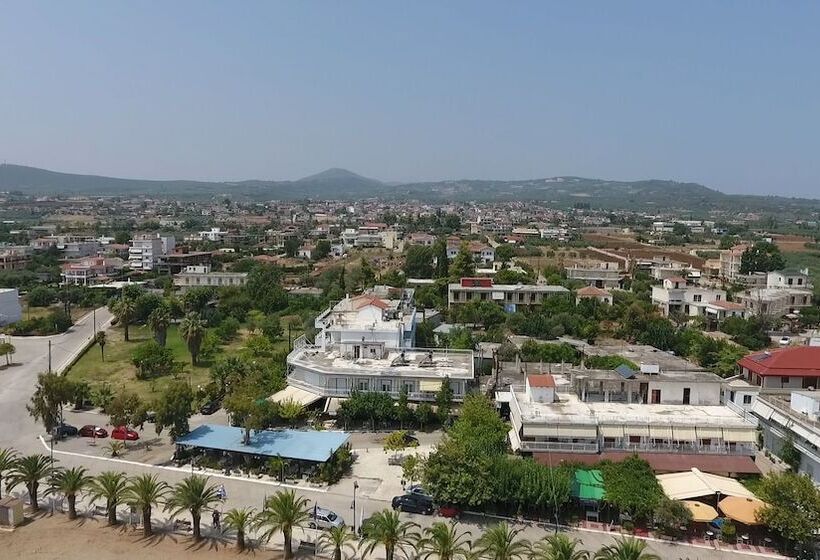 ペンション Flisvos Rooms