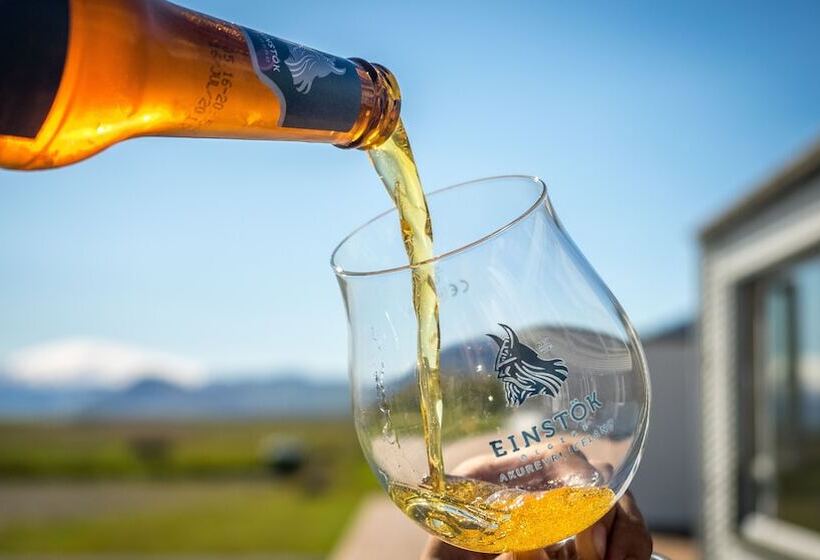 پانسیون Kast Guesthouse