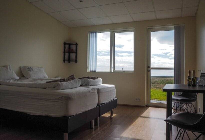 پانسیون Kast Guesthouse