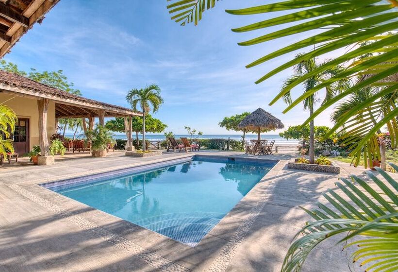 بنسيون La Veranera Guest House
