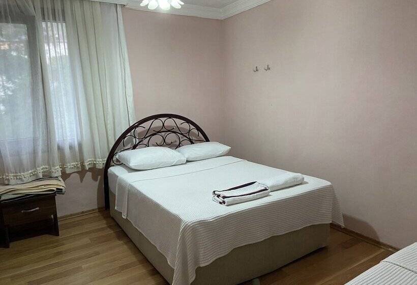 ペンション Lombane Apart