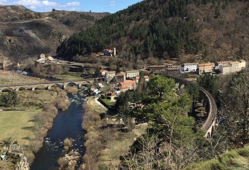 ペンション Maison Beauséjour