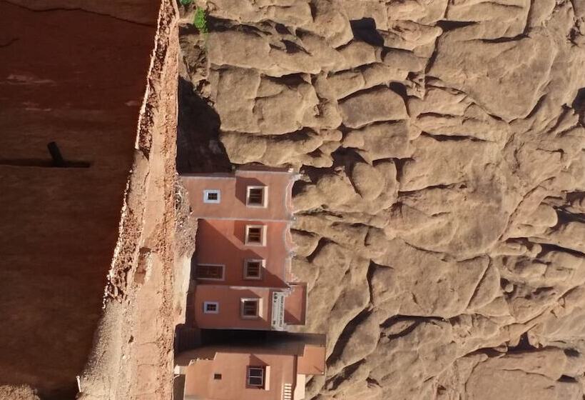 Пансион Maison D Hôte Chez La Famille