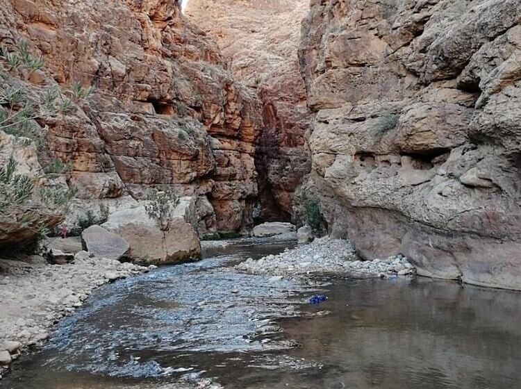 Пансион Maison D Hôte Chez La Famille