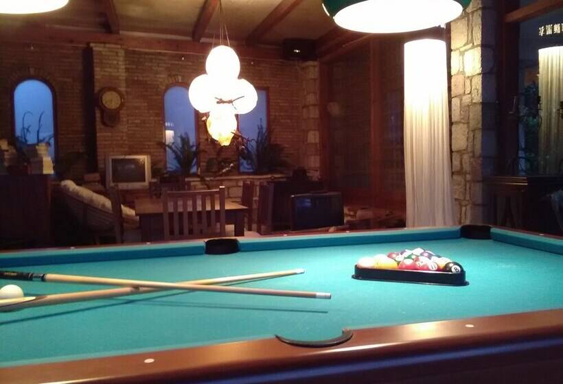 膳宿费 Nicolas Village Club