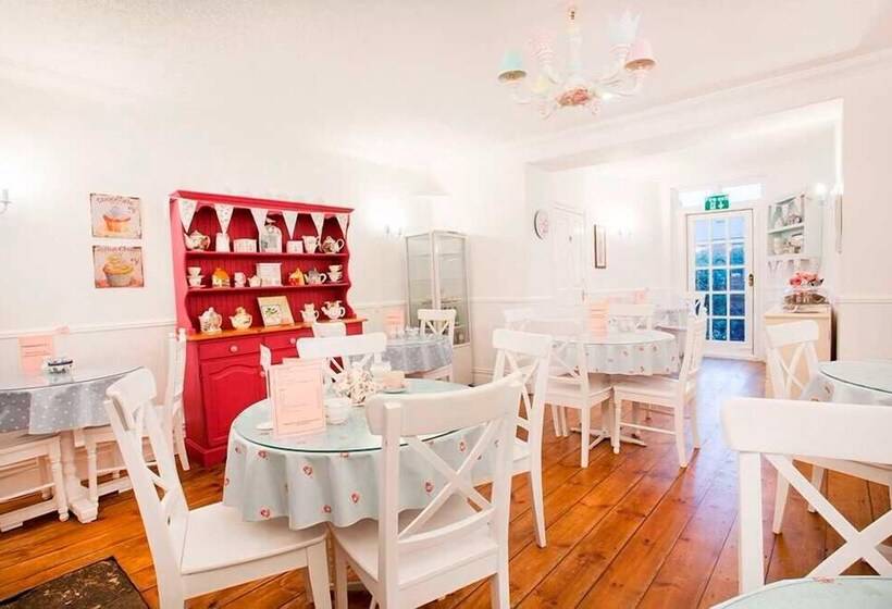 بنسيون Number 61 Guest House And Tea Room