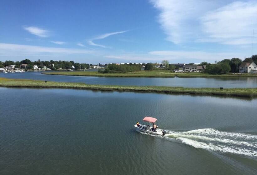 بنسيون Rooms In Family House In Salem Boston