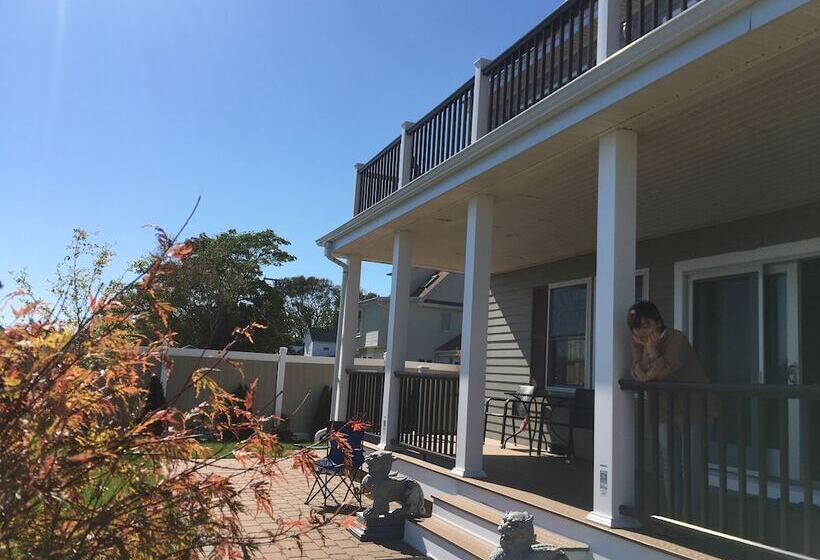 بنسيون Rooms In Family House In Salem Boston