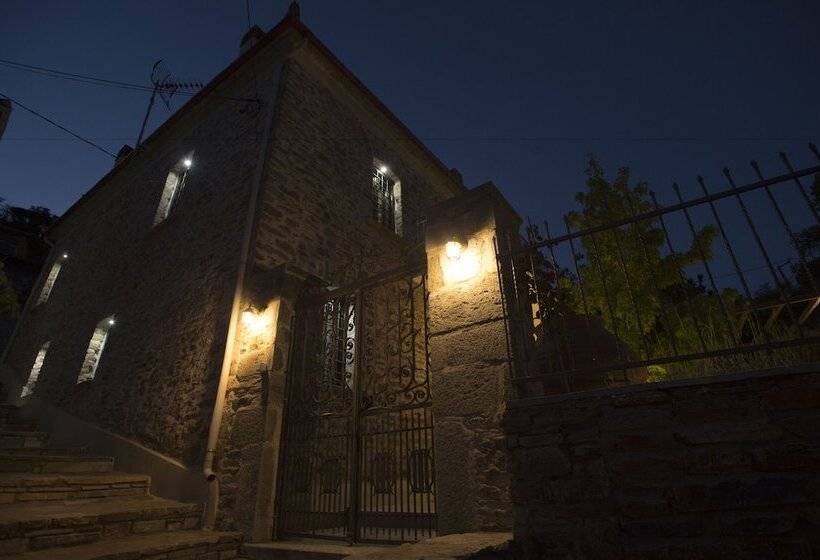 פנסיון Thalia Traditional Guest House