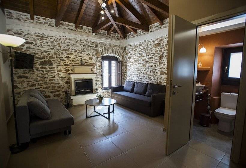 פנסיון Thalia Traditional Guest House