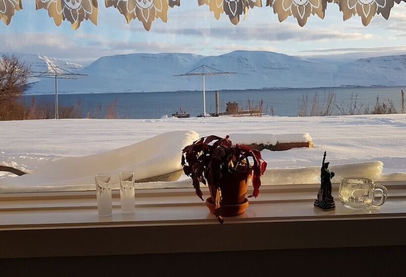 پانسیون The Viking Country Club