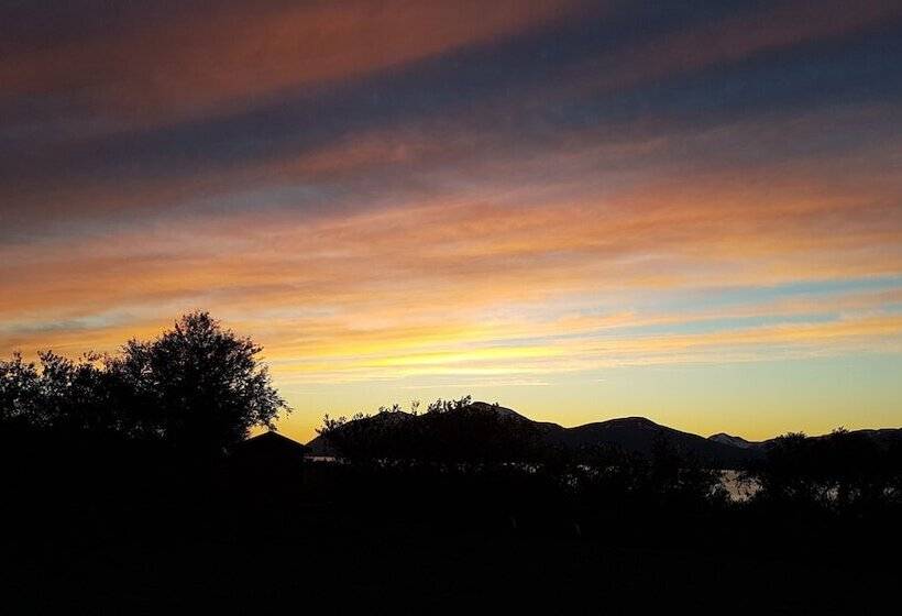 پانسیون The Viking Country Club